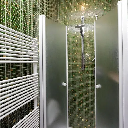 Апартаменты Luxury 2 Bed Flat - Close To Vatican